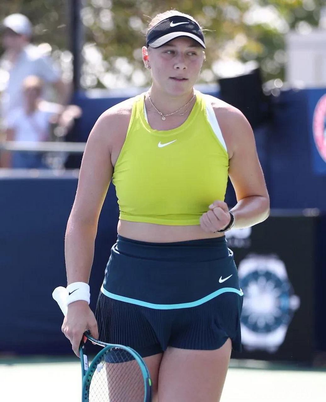 看似压倒性 看似压倒性