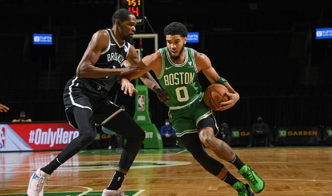 击和边路突 击和边路突